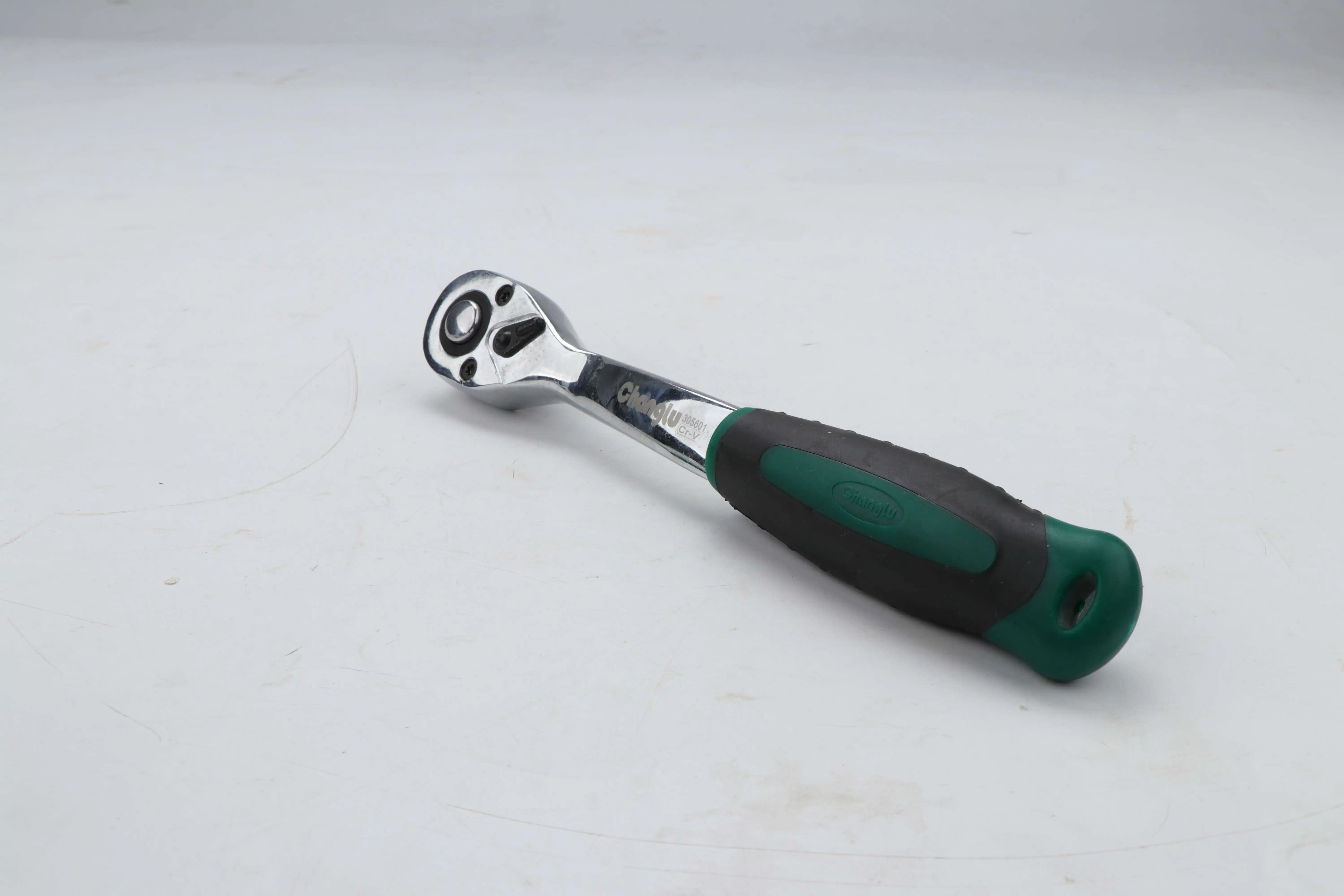 Mirror-faced Quick-release Ratchet Wrench: Your Time-saving Companion